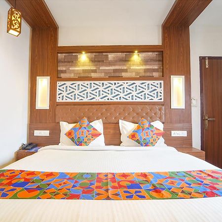 Fabhotel Qube - 800M From Ernakulam Junction South Railway Station Kochi Zewnętrze zdjęcie
