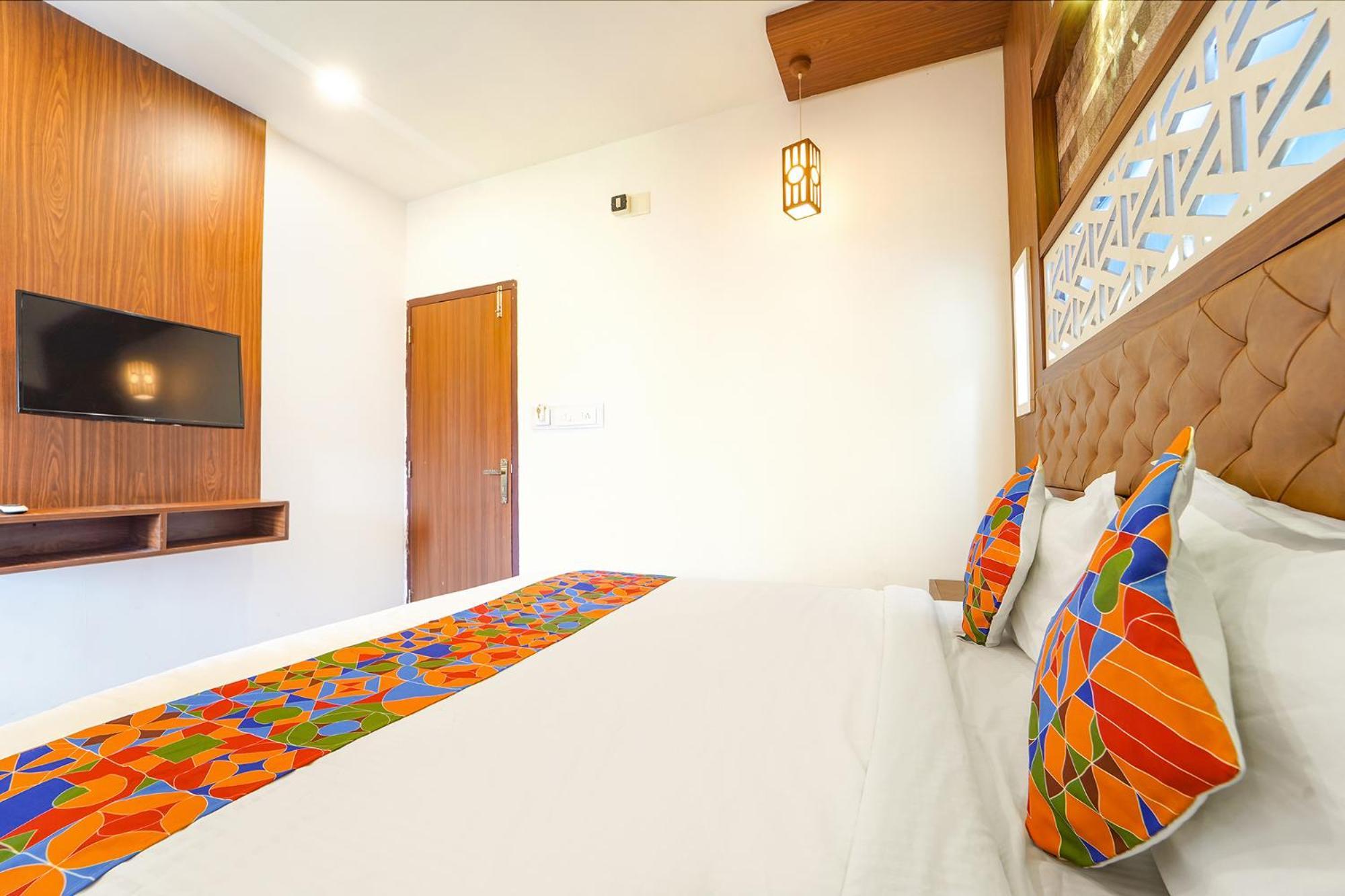 Fabhotel Qube - 800M From Ernakulam Junction South Railway Station Kochi Zewnętrze zdjęcie