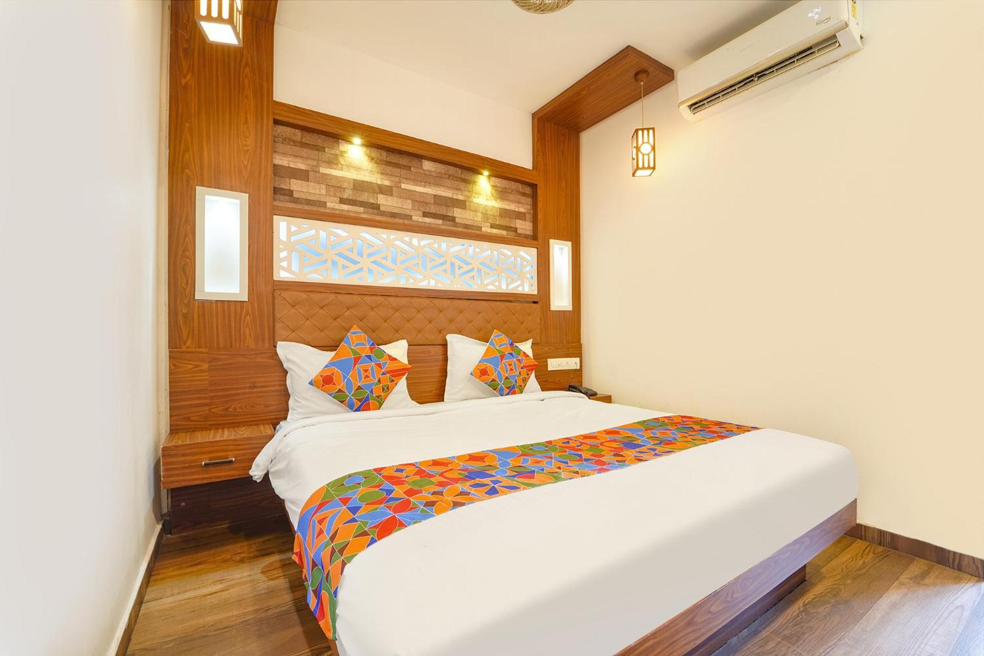 Fabhotel Qube - 800M From Ernakulam Junction South Railway Station Kochi Zewnętrze zdjęcie